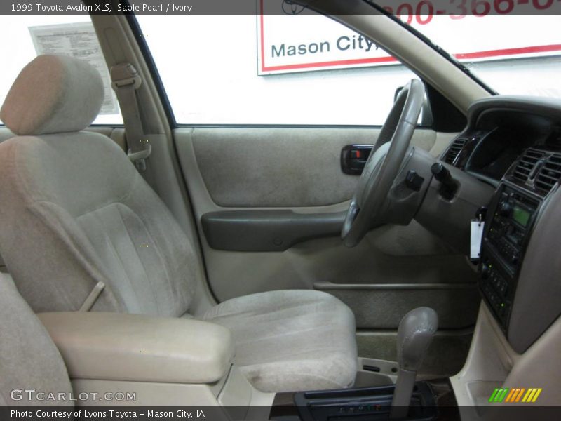 Sable Pearl / Ivory 1999 Toyota Avalon XLS