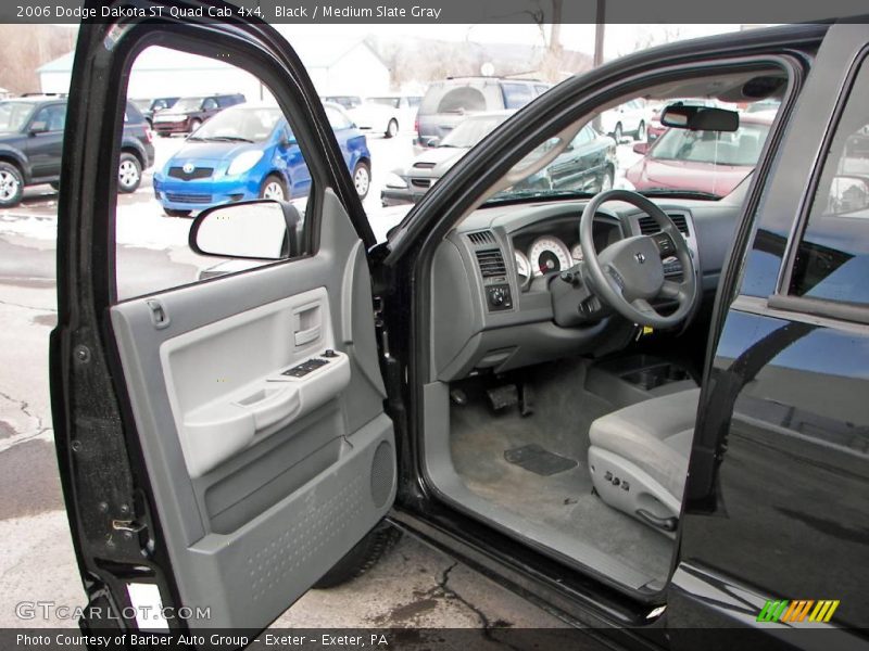 Black / Medium Slate Gray 2006 Dodge Dakota ST Quad Cab 4x4