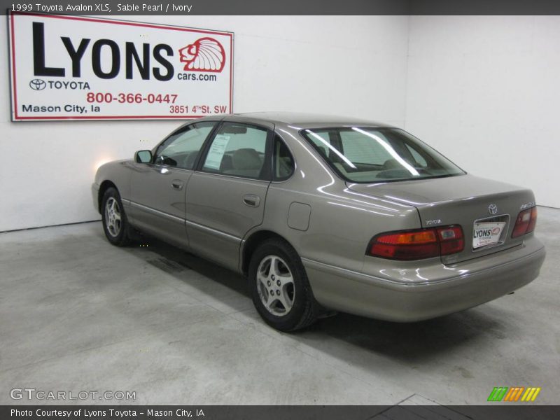 Sable Pearl / Ivory 1999 Toyota Avalon XLS