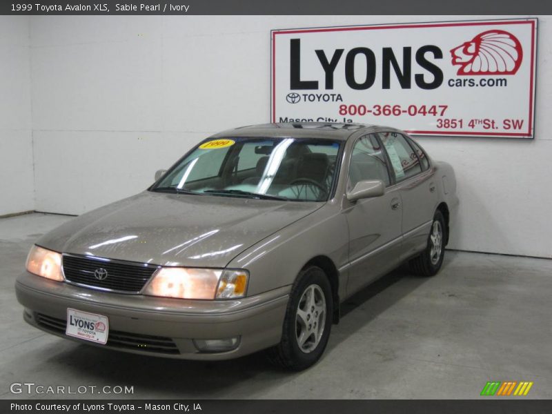 Sable Pearl / Ivory 1999 Toyota Avalon XLS