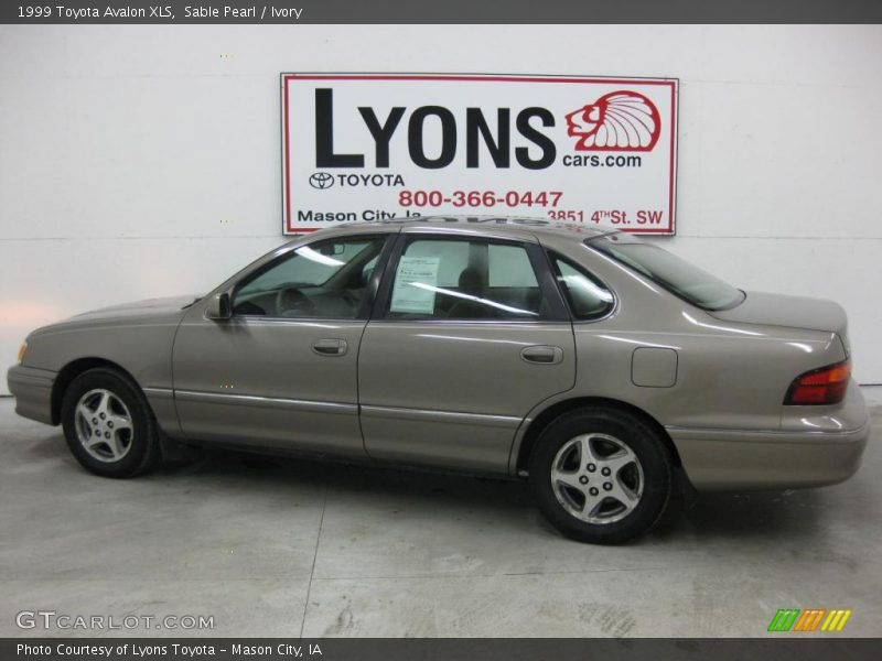 Sable Pearl / Ivory 1999 Toyota Avalon XLS