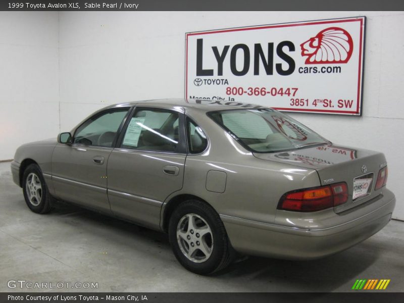 Sable Pearl / Ivory 1999 Toyota Avalon XLS