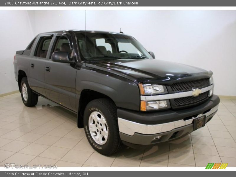 Dark Gray Metallic / Gray/Dark Charcoal 2005 Chevrolet Avalanche Z71 4x4