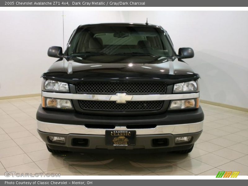 Dark Gray Metallic / Gray/Dark Charcoal 2005 Chevrolet Avalanche Z71 4x4