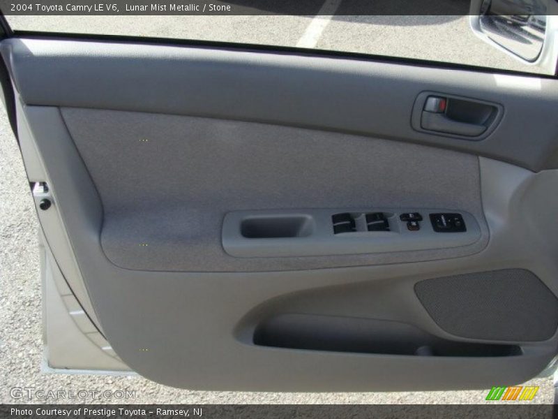 Lunar Mist Metallic / Stone 2004 Toyota Camry LE V6