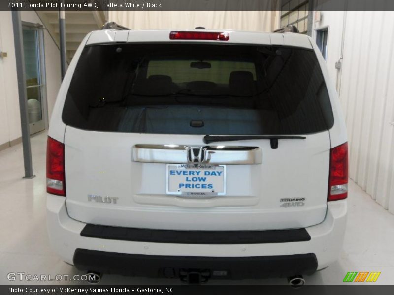 Taffeta White / Black 2011 Honda Pilot Touring 4WD