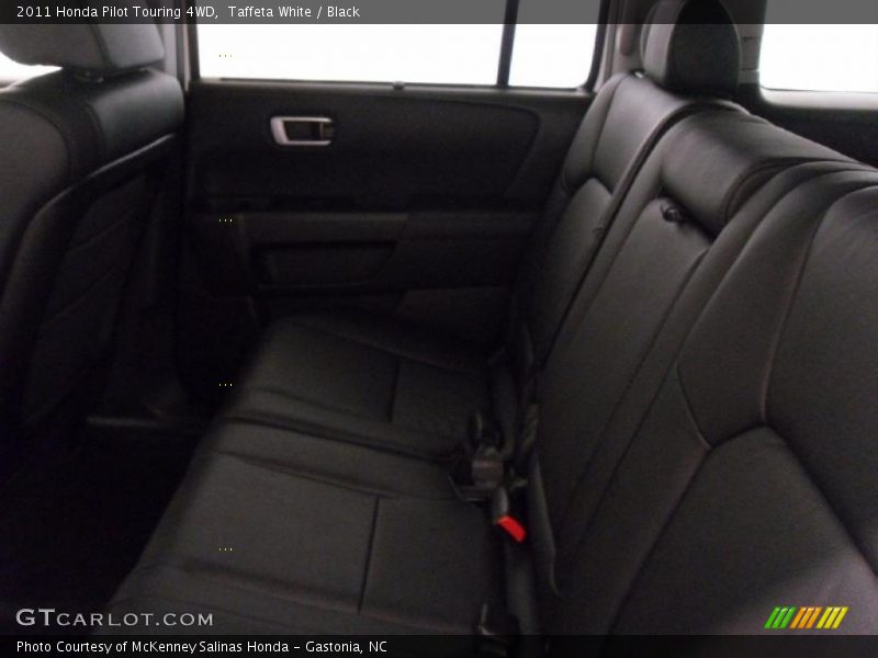 Taffeta White / Black 2011 Honda Pilot Touring 4WD