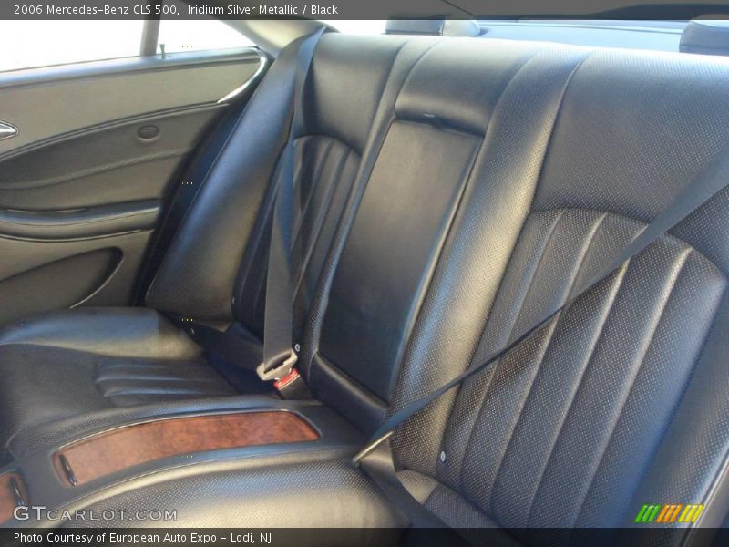 Iridium Silver Metallic / Black 2006 Mercedes-Benz CLS 500
