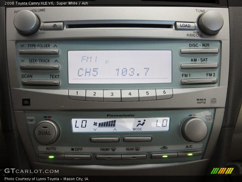 Controls of 2008 Camry XLE V6