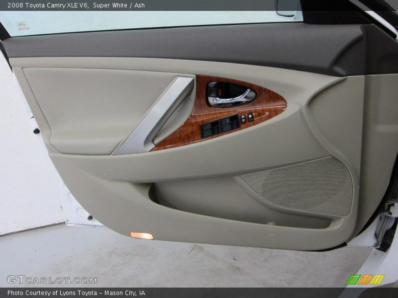 Door Panel of 2008 Camry XLE V6