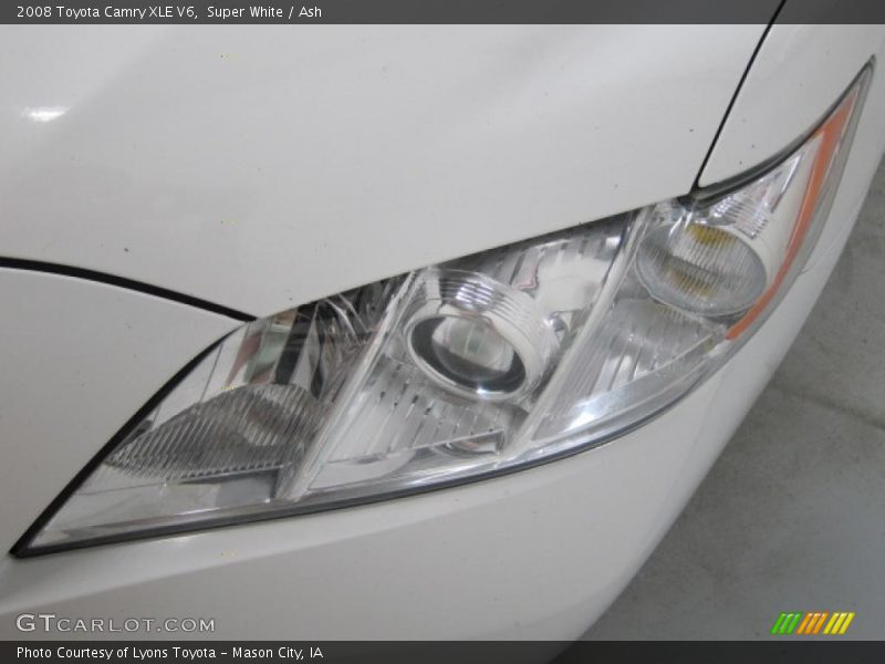 Super White / Ash 2008 Toyota Camry XLE V6
