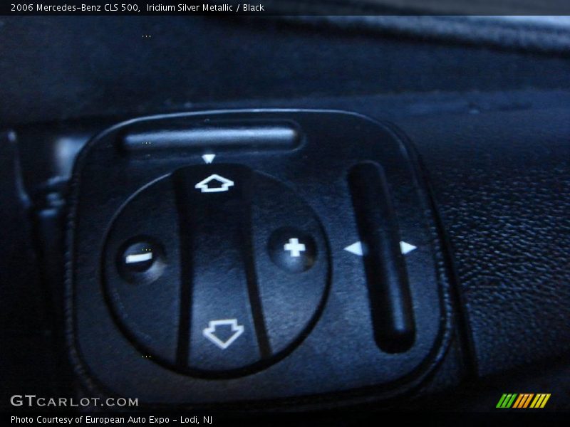 Iridium Silver Metallic / Black 2006 Mercedes-Benz CLS 500