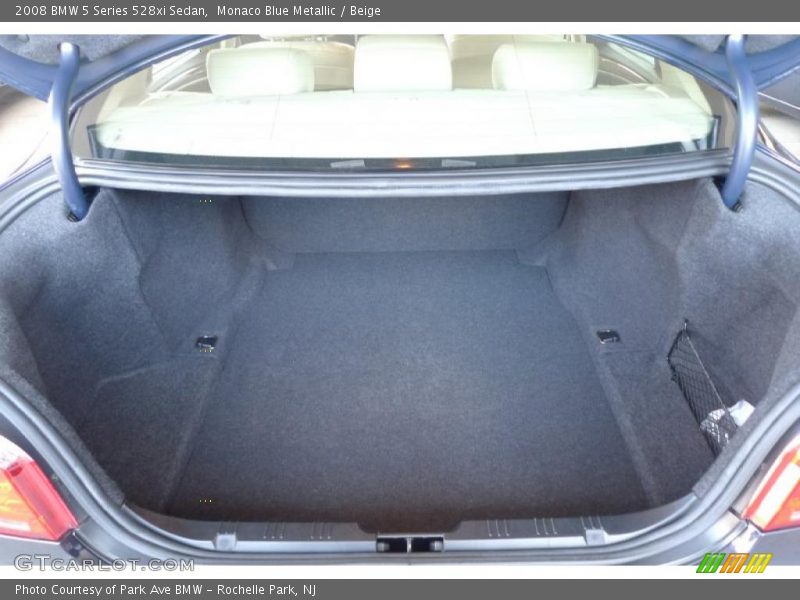  2008 5 Series 528xi Sedan Trunk