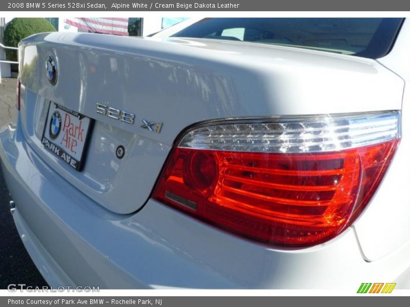 Alpine White / Cream Beige Dakota Leather 2008 BMW 5 Series 528xi Sedan