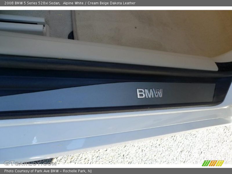 Alpine White / Cream Beige Dakota Leather 2008 BMW 5 Series 528xi Sedan