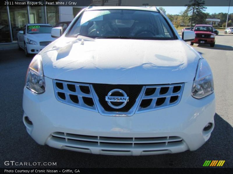 Pearl White / Gray 2011 Nissan Rogue SL