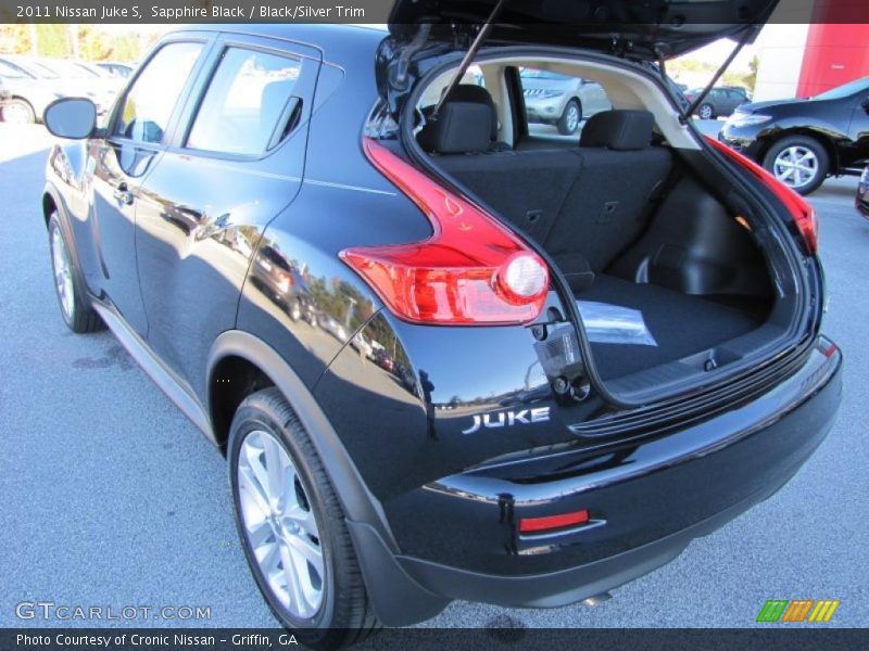 Sapphire Black / Black/Silver Trim 2011 Nissan Juke S