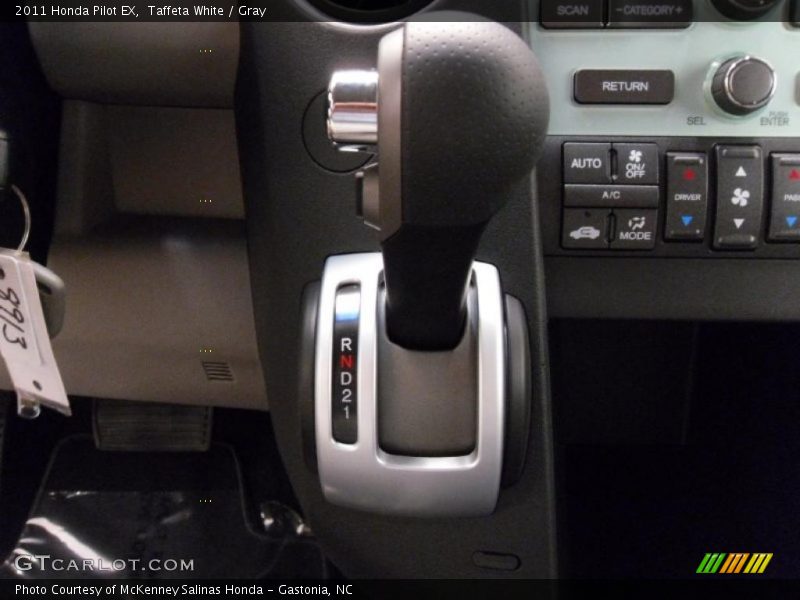 2011 Pilot EX 5 Speed Automatic Shifter