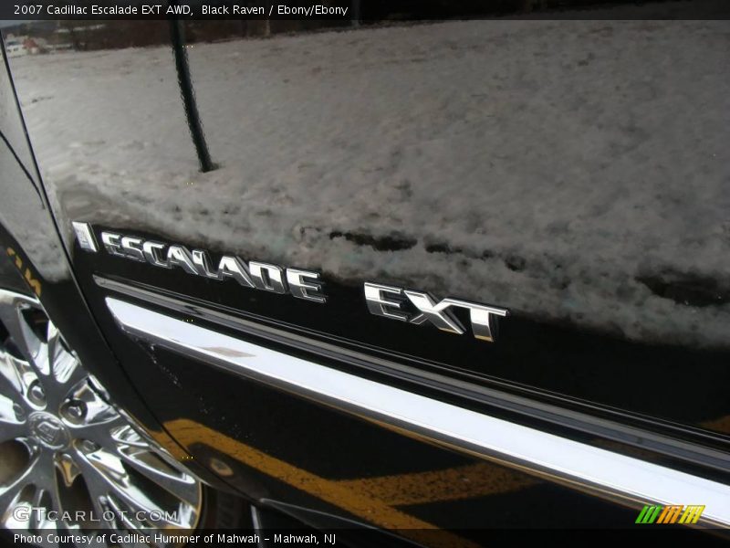 Black Raven / Ebony/Ebony 2007 Cadillac Escalade EXT AWD