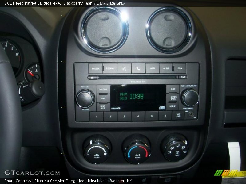 Blackberry Pearl / Dark Slate Gray 2011 Jeep Patriot Latitude 4x4