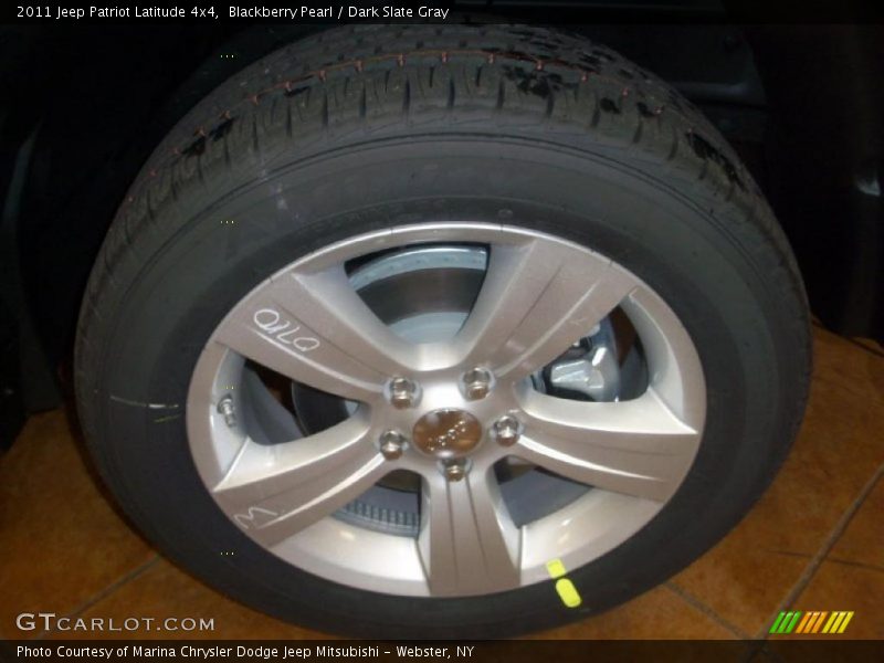 Blackberry Pearl / Dark Slate Gray 2011 Jeep Patriot Latitude 4x4