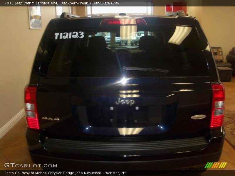 Blackberry Pearl / Dark Slate Gray 2011 Jeep Patriot Latitude 4x4