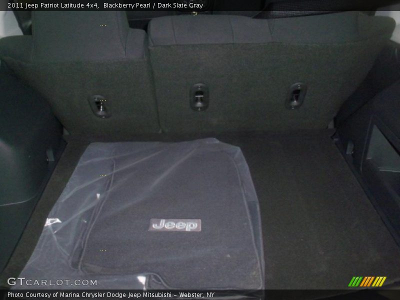 Blackberry Pearl / Dark Slate Gray 2011 Jeep Patriot Latitude 4x4