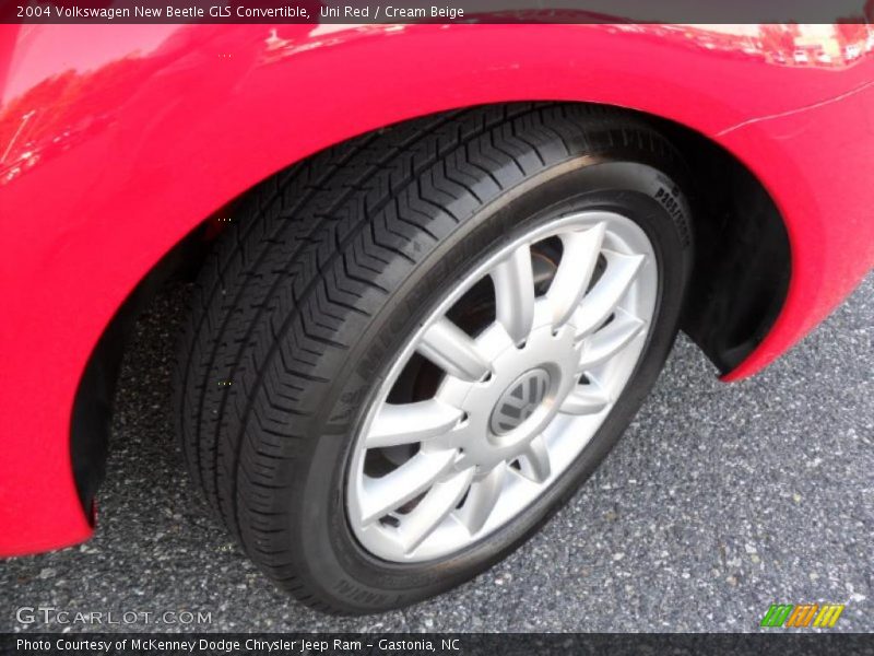 Uni Red / Cream Beige 2004 Volkswagen New Beetle GLS Convertible
