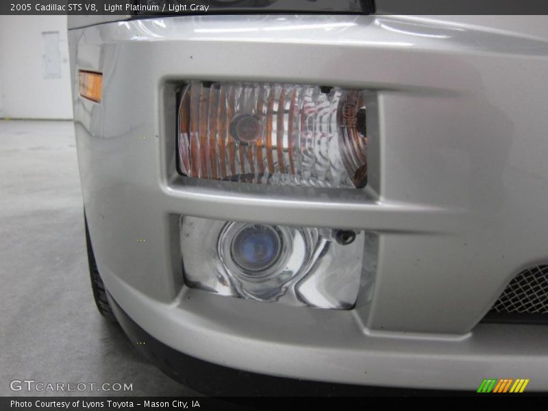 Light Platinum / Light Gray 2005 Cadillac STS V8