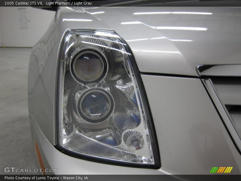 Light Platinum / Light Gray 2005 Cadillac STS V8