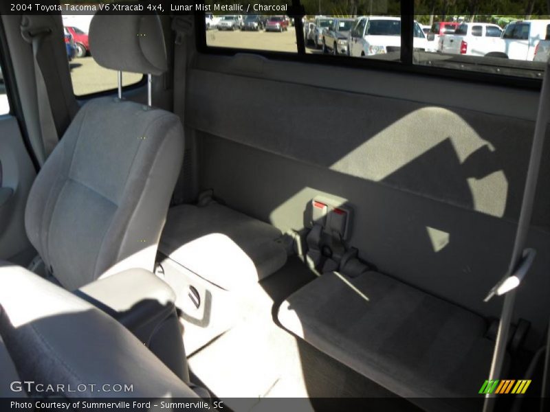 Lunar Mist Metallic / Charcoal 2004 Toyota Tacoma V6 Xtracab 4x4