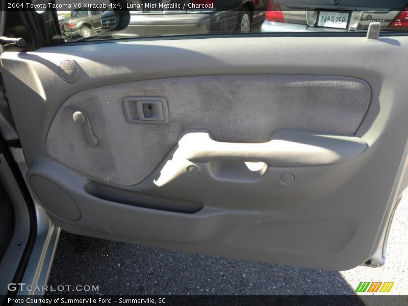 Door Panel of 2004 Tacoma V6 Xtracab 4x4