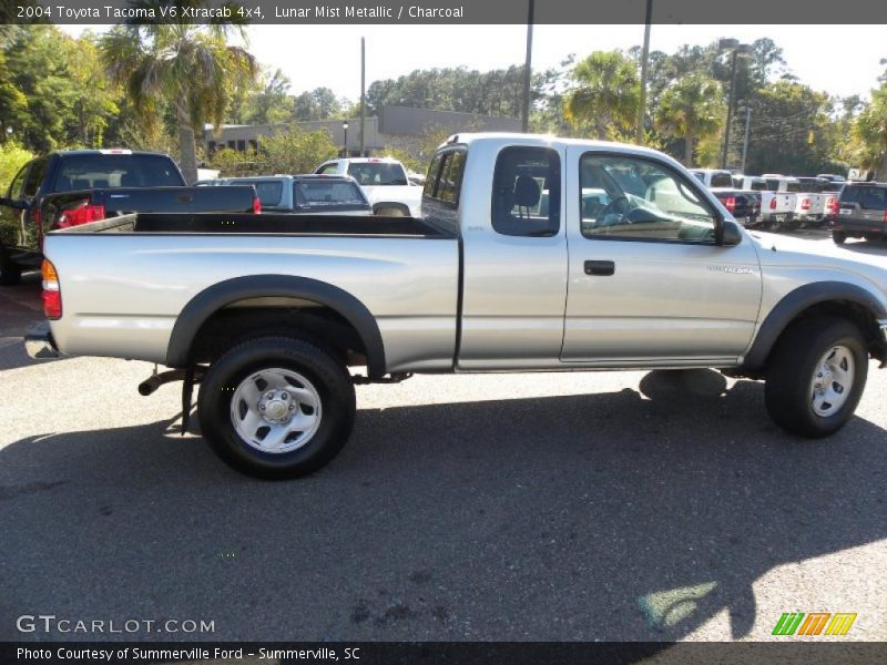 Lunar Mist Metallic / Charcoal 2004 Toyota Tacoma V6 Xtracab 4x4