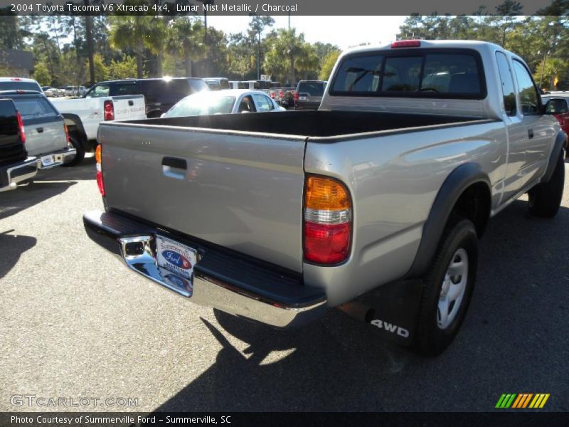 Lunar Mist Metallic / Charcoal 2004 Toyota Tacoma V6 Xtracab 4x4