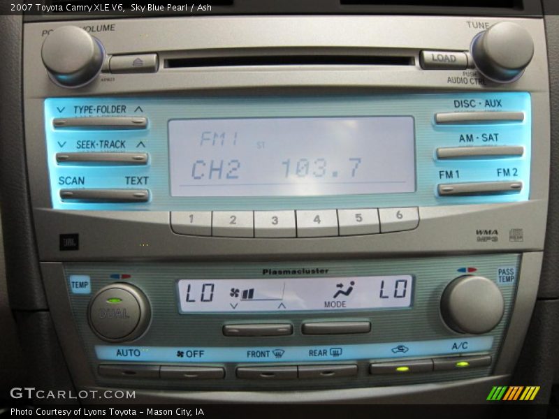 Controls of 2007 Camry XLE V6