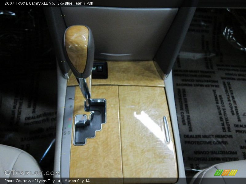  2007 Camry XLE V6 6 Speed Automatic Shifter
