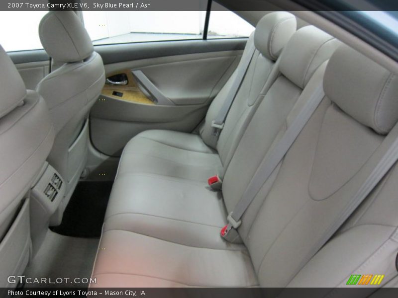  2007 Camry XLE V6 Ash Interior