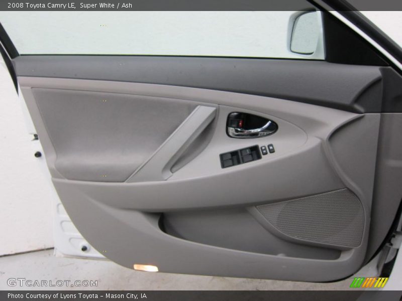 Super White / Ash 2008 Toyota Camry LE