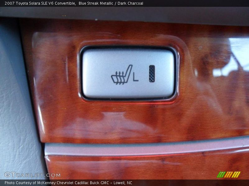 Controls of 2007 Solara SLE V6 Convertible