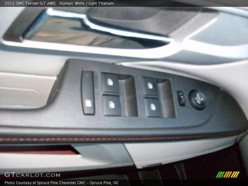 Olympic White / Light Titanium 2011 GMC Terrain SLT AWD