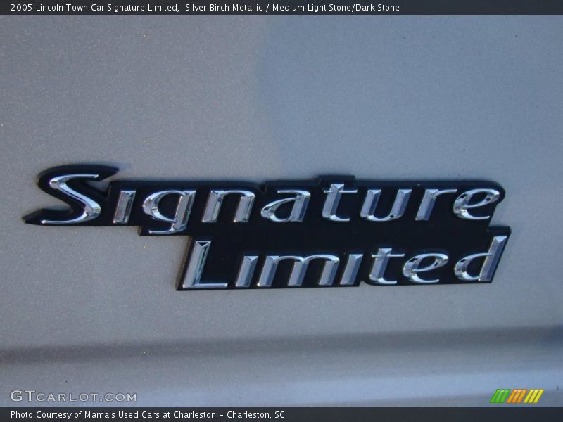 Silver Birch Metallic / Medium Light Stone/Dark Stone 2005 Lincoln Town Car Signature Limited