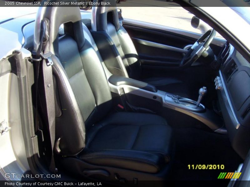 Ricochet Silver Metallic / Ebony Black 2005 Chevrolet SSR