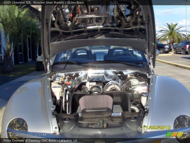  2005 SSR  Engine - 6.0 Liter OHV 16-Valve V8