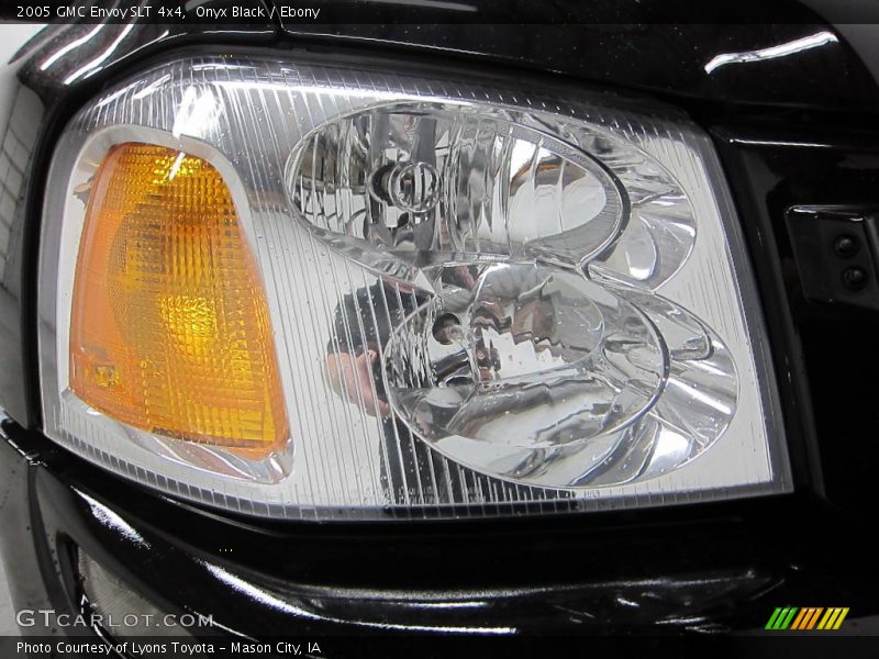 Onyx Black / Ebony 2005 GMC Envoy SLT 4x4