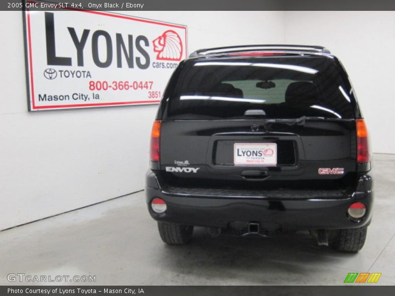 Onyx Black / Ebony 2005 GMC Envoy SLT 4x4