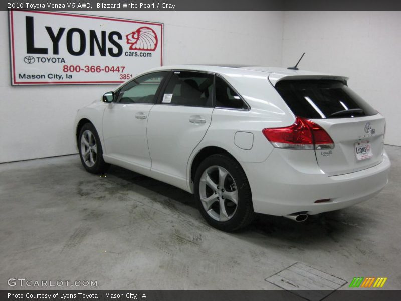 Blizzard White Pearl / Gray 2010 Toyota Venza V6 AWD