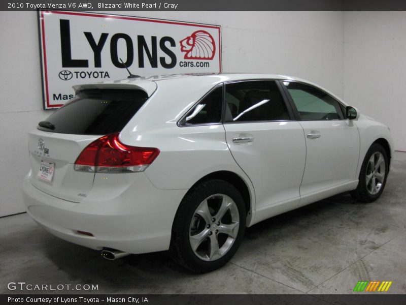 Blizzard White Pearl / Gray 2010 Toyota Venza V6 AWD