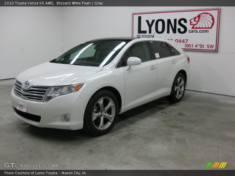 Blizzard White Pearl / Gray 2010 Toyota Venza V6 AWD