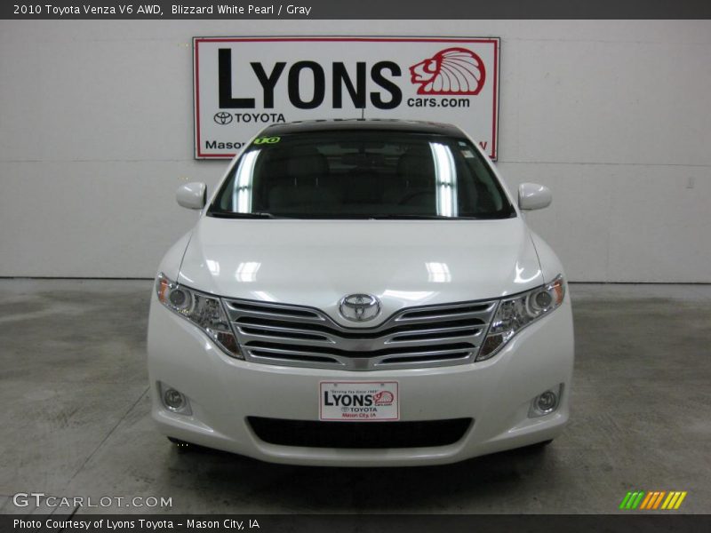 Blizzard White Pearl / Gray 2010 Toyota Venza V6 AWD