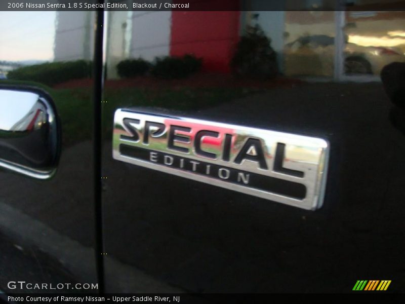 Blackout / Charcoal 2006 Nissan Sentra 1.8 S Special Edition